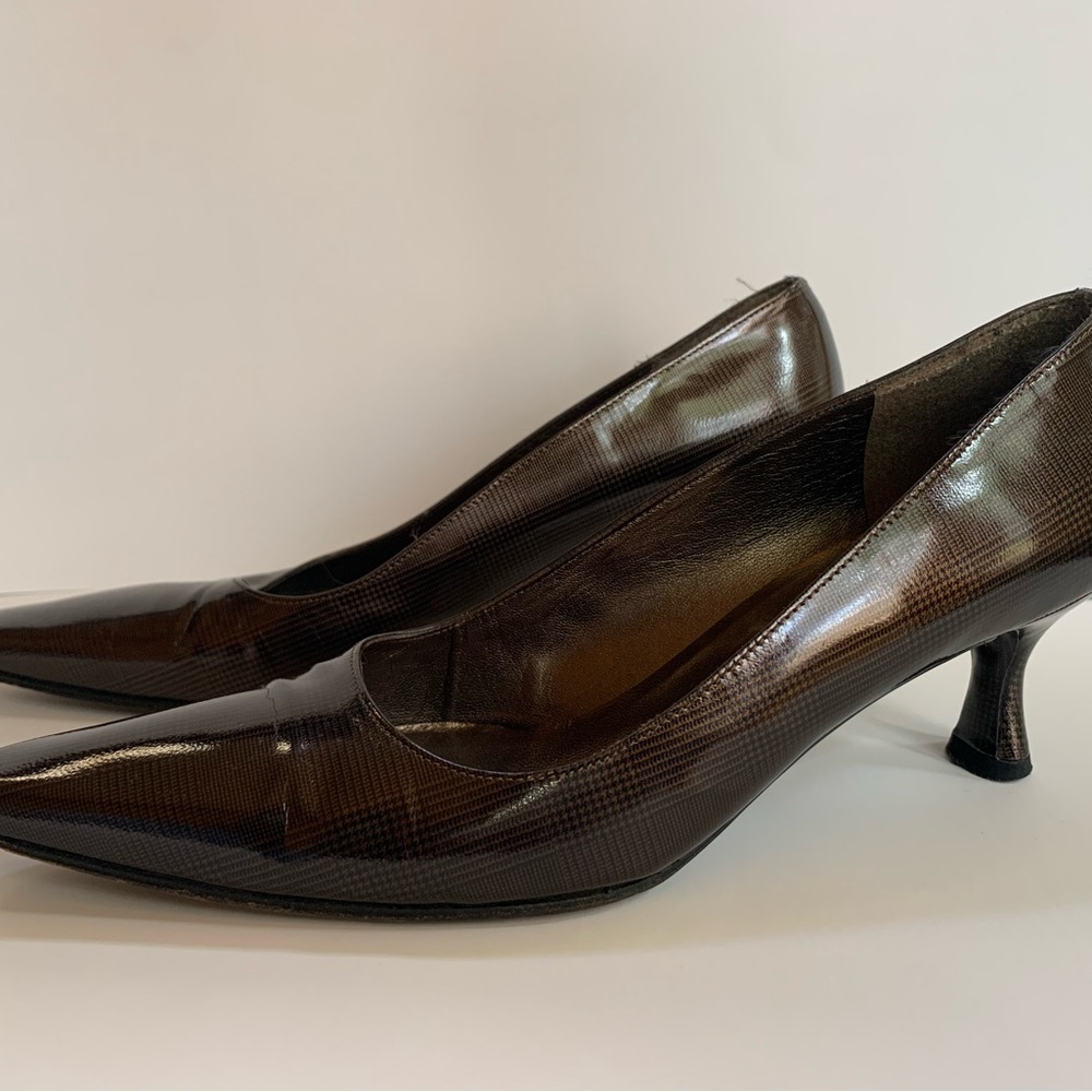 Stuart Weitzman Kitten Heels - image 1